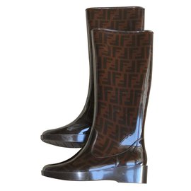 Fendi-Boots-Dark red