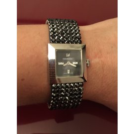 Swarovski-Montres-Gris