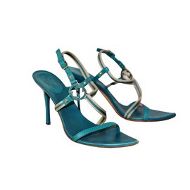 Gucci-Sandálias-Azul