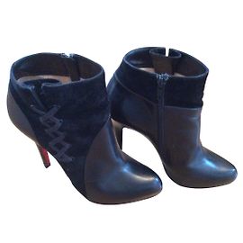 Botas Christian Louboutin de Couro e Nubuck Preto Salto 10 cm Preto