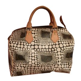 Louis Vuitton-Handbags-Chocolate
