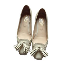 Tod's-Flats-Beige