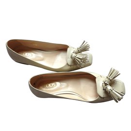 Tod's-Flats-Beige
