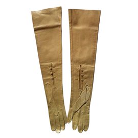 Hermès-Gloves-Straw