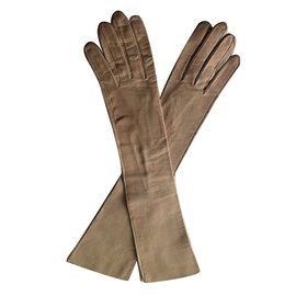 Hermès-Gloves-Cream