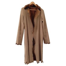 Les Prairies de Paris Abrigos, Ropa de calle Caramelo