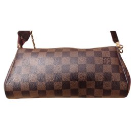 Louis Vuitton-Sacos de embreagem-Marrom