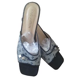 Louis Vuitton Mules Grey Leather Size 40 Grey