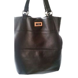 Fairmount Handbags Black