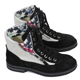 Chanel Botas de tornozelo Outro