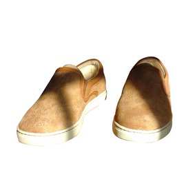 Ugg SLIP ON Caramel