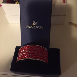 Swarovski-Bracelet-Rouge