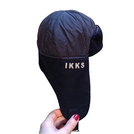 Ikks-Chapka-Noir
