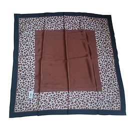 Yves Saint Laurent Lenços Marrom