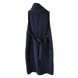 Fendi-Robes-Noir
