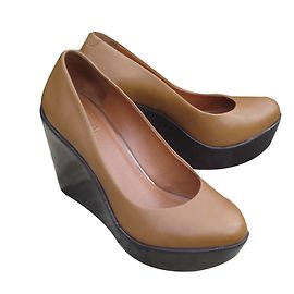 Autre Marque Escarpins en cuir caramel taille 40 Caramel