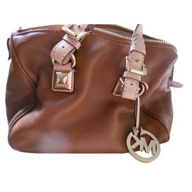 Michael Kors-Handbags-Caramel