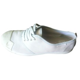 Chanel Sneaker Grau Hirschleder 36 Grau