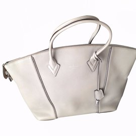 Louis Vuitton-Handbags-Grey