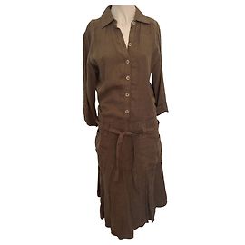 Massimo Dutti Kleider Khaki