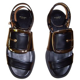 Givenchy-Givenchy Buckle Calfskin Leather Sandals, Size 39-Black