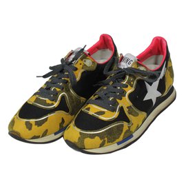 Second hand golden goose sales sneakers