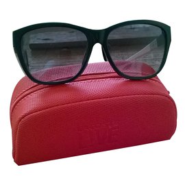 Lacoste Sunglasses Black Plastic Black