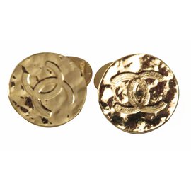 Chanel-Cufflinks-Golden