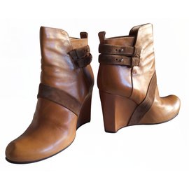 Autre Marque-Beautiful ankle boot  by Costume national-Brown