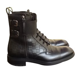 Louis Vuitton Boots Black