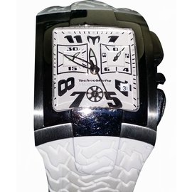 Technomarine-HUMMER-White