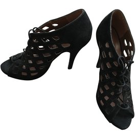 Zara-Sandals-Black