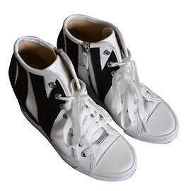 Dkny Aktive Gummitülle mit großem Logo-Leder-Wedge-Trainer Weiß