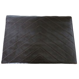 Yves Saint Laurent-Clutch bags-Brown