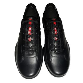 Prada novíssimo tênis de couro preto cor Preto