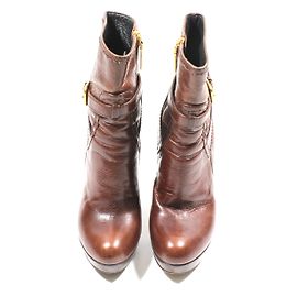 Botas de salto alto Prada em couro marrom Marrom