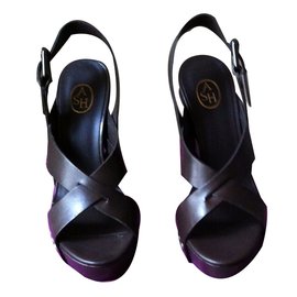 Ash Sandals Brown