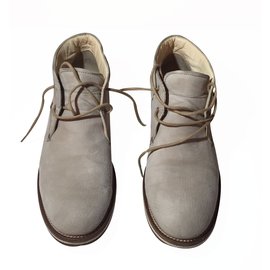 Tod's-Boots-Beige