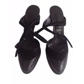 Gianfranco Ferré-Black high heels-Black
