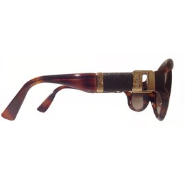 Fendi-Sunglasses-Brown