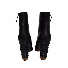 Fendi-Studded boots-Black