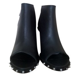 Ash Botas de tornozelo Preto