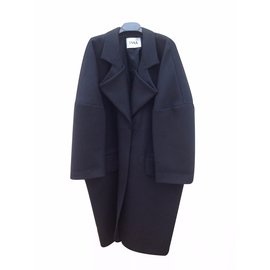 ISSA Ray Wool Coat Black