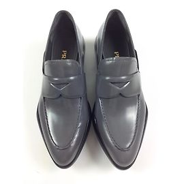 Prada Bailarinas de Cuero Gris Talla 40 Gris