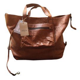 Abaco Handbag Caramel