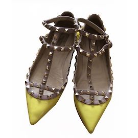 Valentino Rockstud ballet plano Amarillo