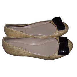 Fendi-Ballet flats-Beige