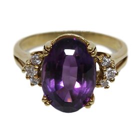 Bucherer Gold, diamonds and amethyst ring Golden