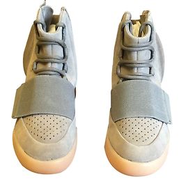 Adidas Yeezy Boost 750 Cinza