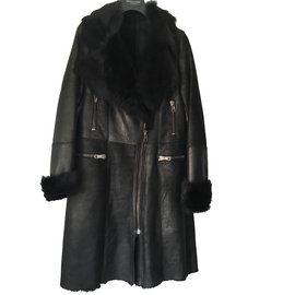 Ventcouvert Coat Black